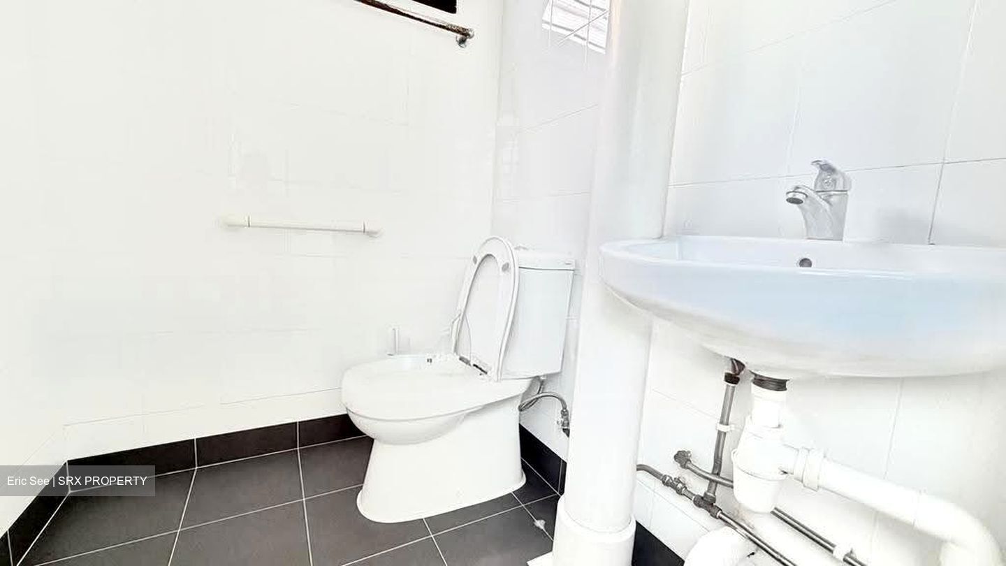Blk 151 Yio Chu Kang Grove (Ang Mo Kio), HDB 3 Rooms #629685061